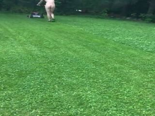 Mowing grass 裸: 免費 裸 女 在 公 高清晰度 色情 mov